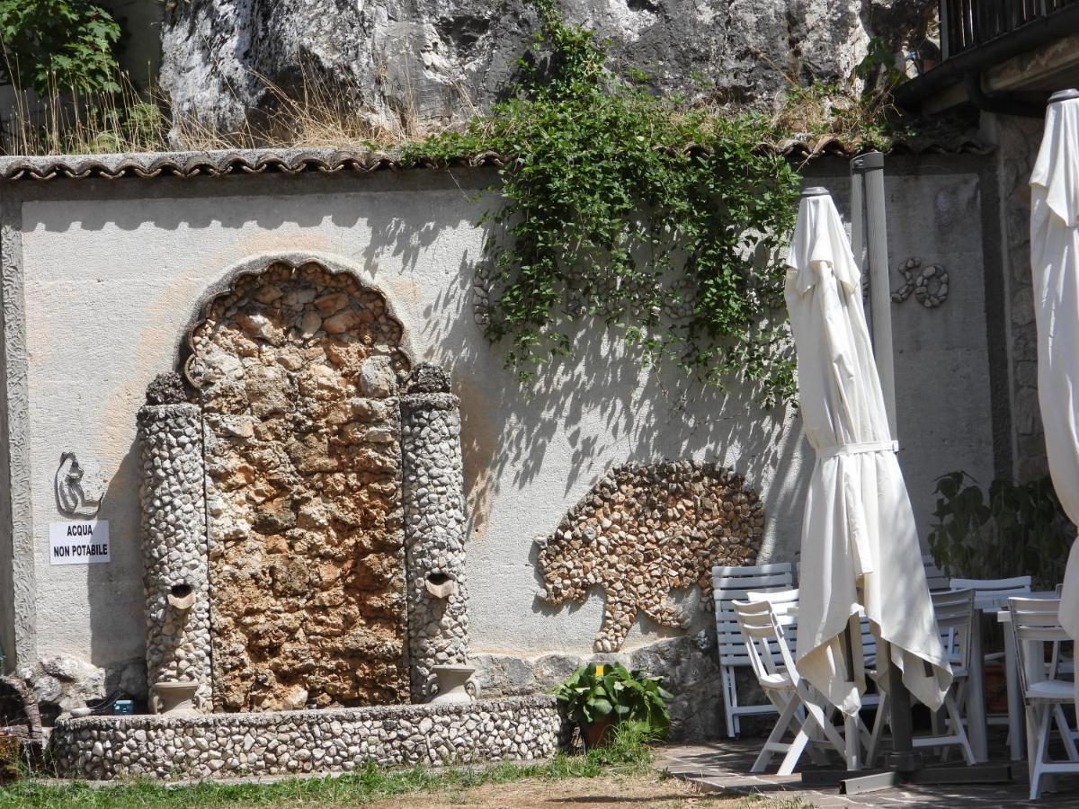 B&B La Tana Dell'Orso Villalago 外观 照片