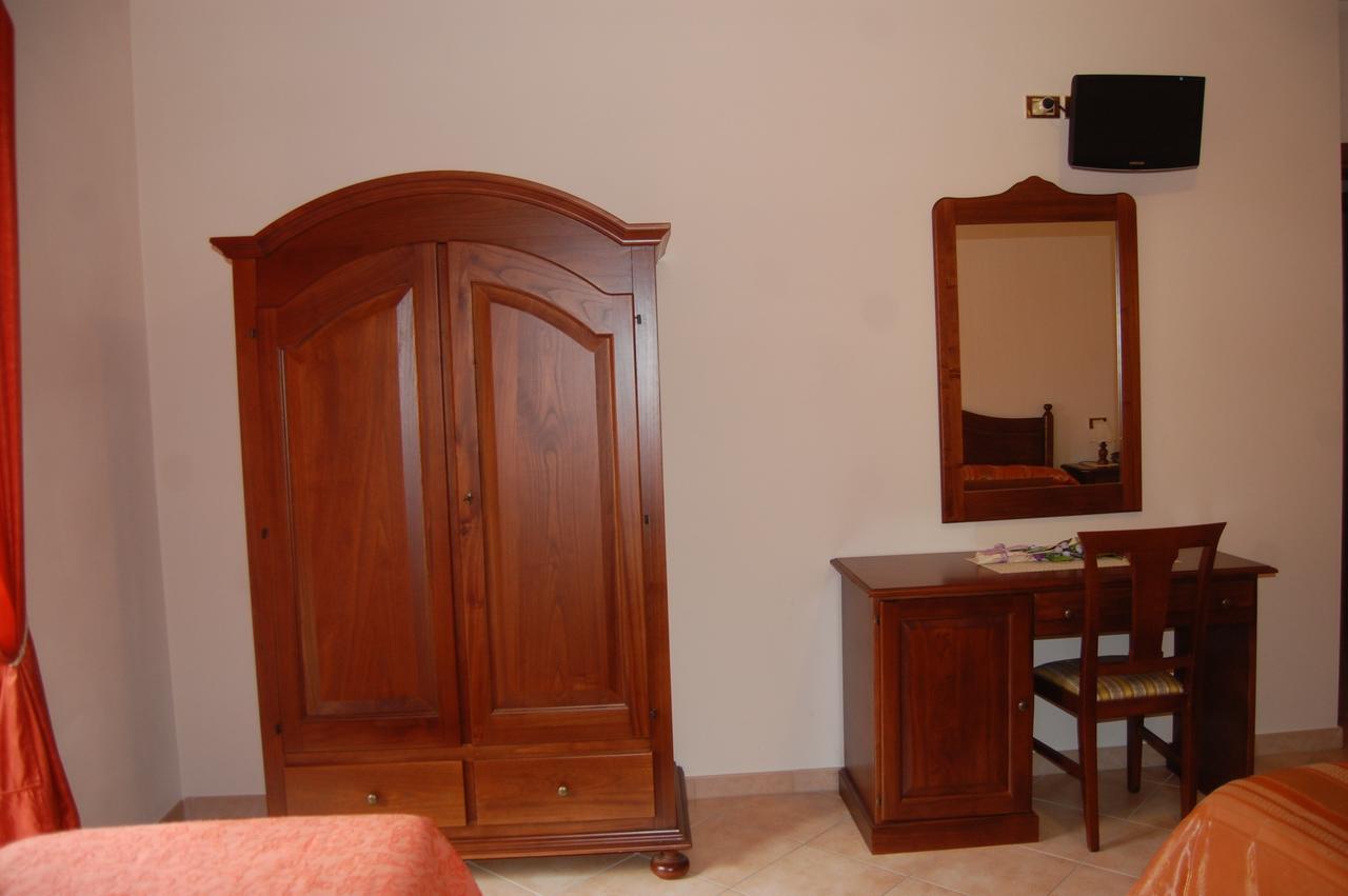 B&B La Tana Dell'Orso Villalago 外观 照片